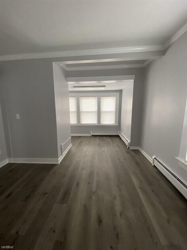 Building Photo - 1 br, 1.5 bath  - 195 Kimberly Avenue