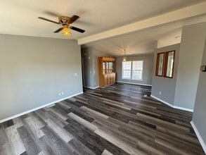 Building Photo - 4675 NE Elliott Cir