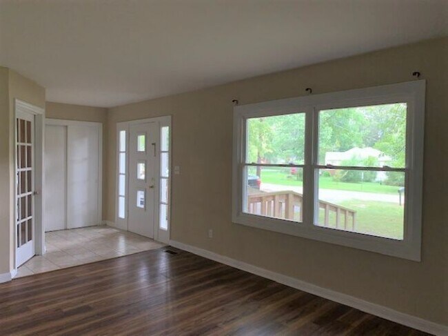 Building Photo - 1204 Old Estill Springs Rd