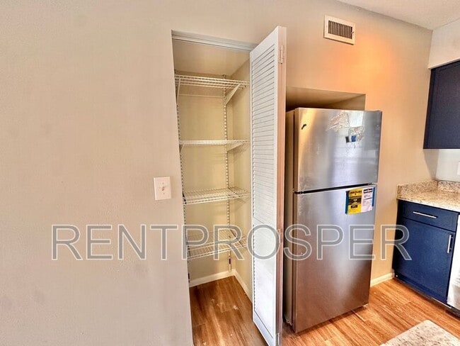 Photo - 5317 Curry Ford Rd Apartment