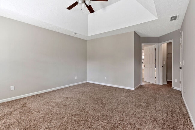 Building Photo - 2100 Glenridge Ct, Marietta