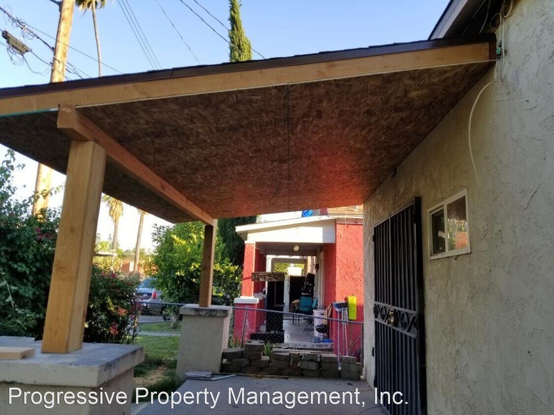Foto principal - 732-734 N Mayfield Ave