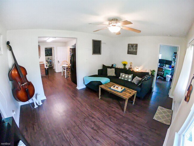 Building Photo - 2 br, 1 bath House - 12141 6th Ave