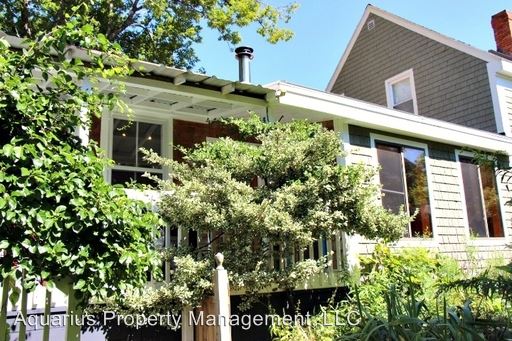 Primary Photo - 87 Pine St