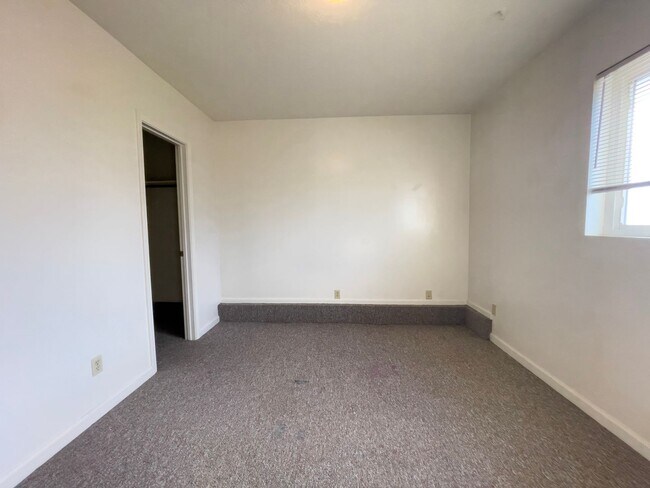 Building Photo - Yorktown School District