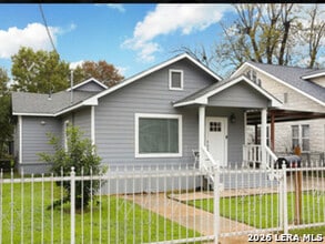 Building Photo - 508 E Thompson Pl