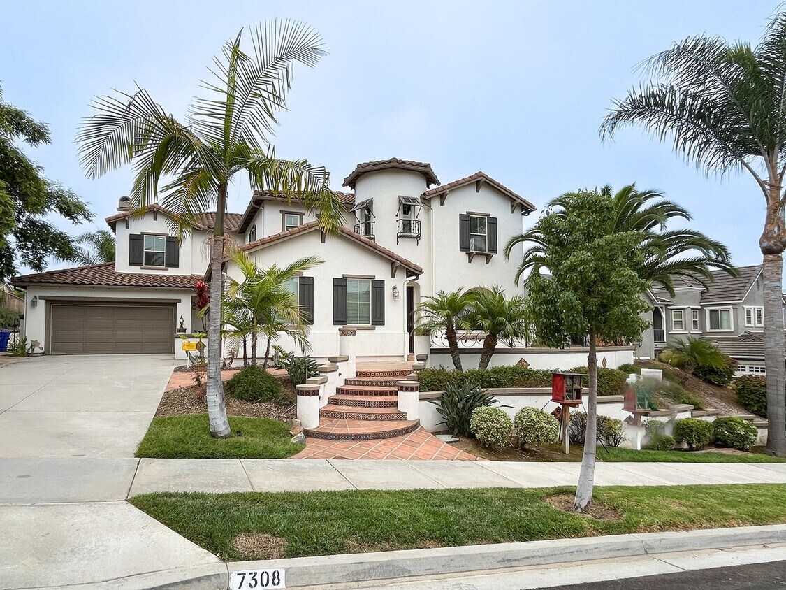 Primary Photo - Stunning 5BR/4.5BTH Home in La Costa Oaks!!