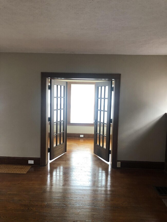 Foto del edificio - 910 Federal Ave NE
