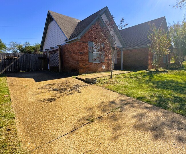 Building Photo - 5376 Ragan Ridge Dr