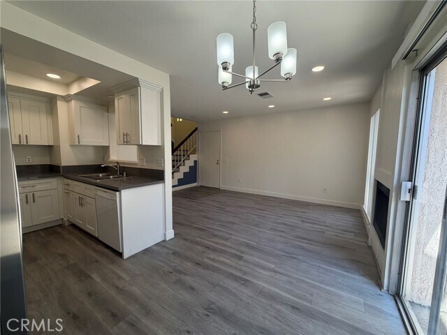 Foto del edificio - 4782 James