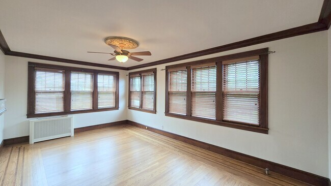 Foto del edificio - 75 Williamson Ave