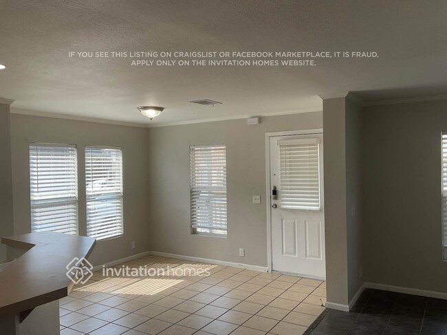 Building Photo - 6133 River Pointe Dr