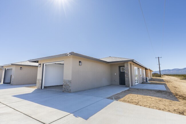 Building Photo - 6151 Poppy Blvd