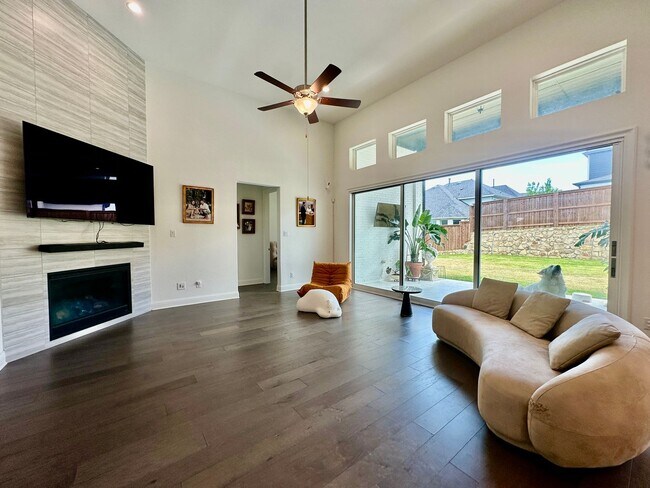 Building Photo - Stunning 4BR/3.5BA Modern Home in Walsh — Available 7/21