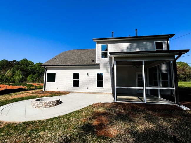 Building Photo - Clemmons *BRAND NEW* Construction 4 Bedroo...