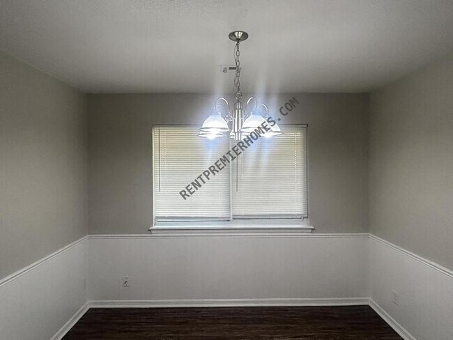 Foto del edificio - 900 S 27th St