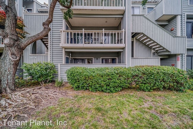 Building Photo - 2 br, 2 bath House - 3674 Oakwood Ter Unit...