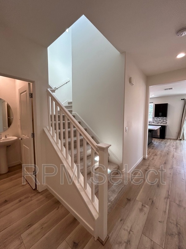 Building Photo - 1356 Jamboree Dr