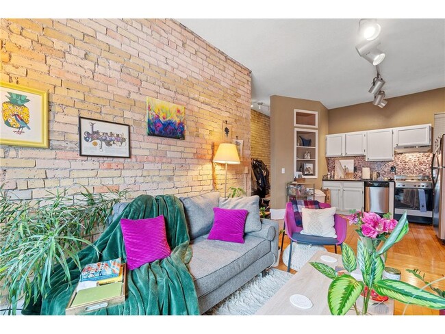 Foto del edificio - 609 S 9th St