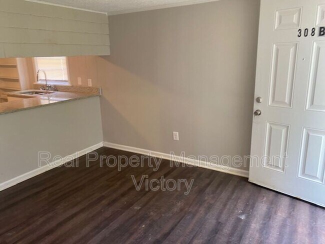 Building Photo - 308 Midwood Ave