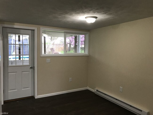 Foto del edificio - 2 br, 1 bath  - 104 Bennett Ave Apt C