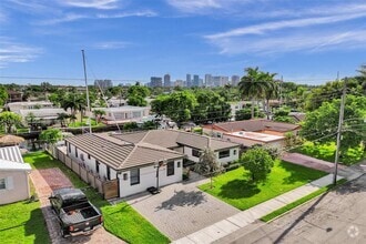 Building Photo - 1021 Guava Isle