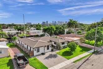 Building Photo - 1021 Guava Isle