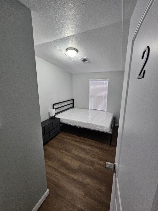 Photo - 8144 Hewitt St Apartment