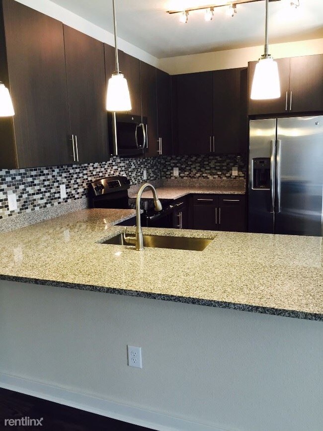 Foto del edificio - 327 E Sunset Rd