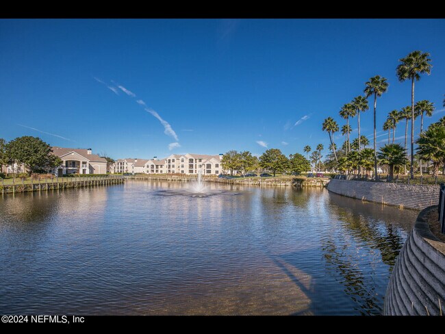 Building Photo - 700 Boardwalk Dr