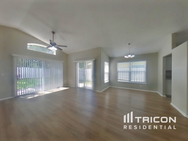 Building Photo - 1305 Timberbend Cir