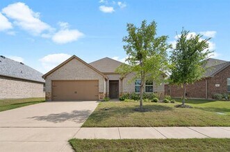 Building Photo - 917 Dewy Glen Ln