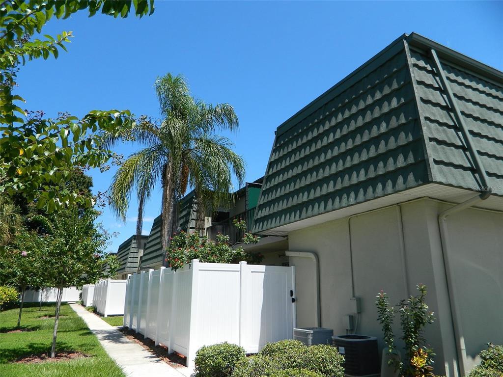 Foto principal - 1799 N Highland Ave