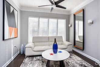 Building Photo - Wesley Townsend Apartments at Buckhead