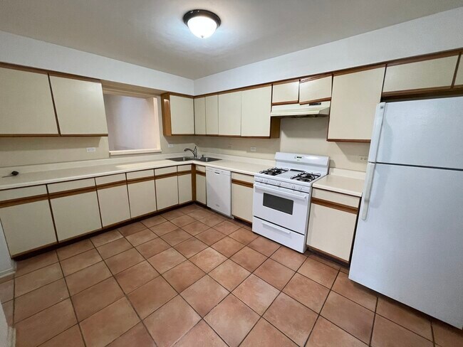 Building Photo - 1135 Courtland Dr