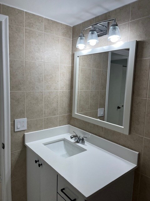 Foto del edificio - 7705 Camino Real