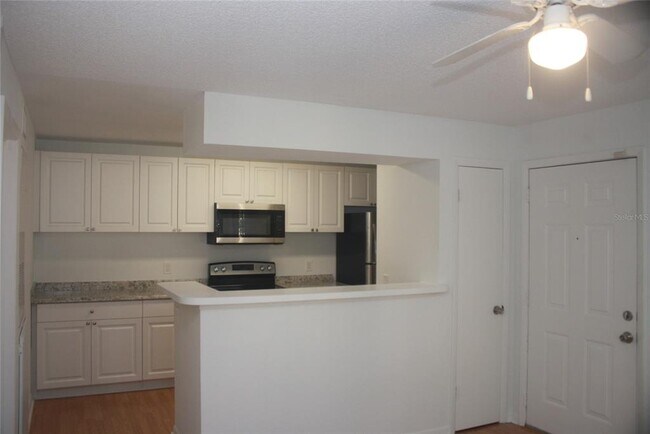 Building Photo - 4225 Thornbriar Ln