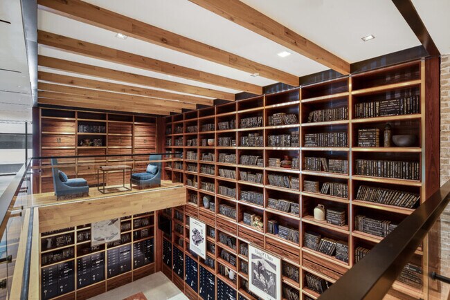 Vestíbulo - Biblioteca - 70 N St SE