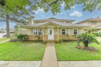 Building Photo - 5646 Birchmont Dr