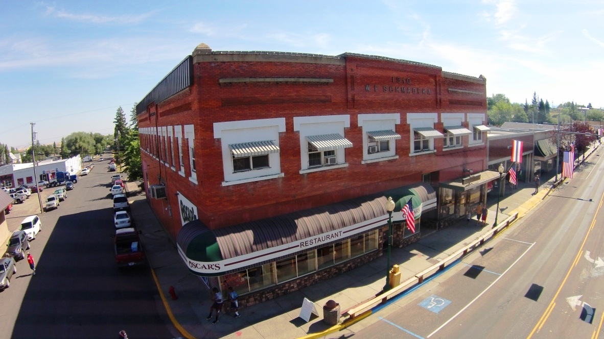 Primary Photo - 107 E Main St