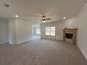 Building Photo - 1021 Silver Birch St