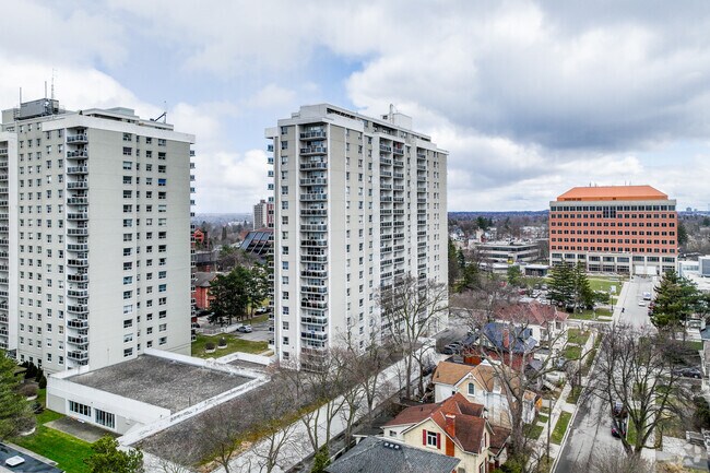 Photo du bâtiment - Queen Margaret II