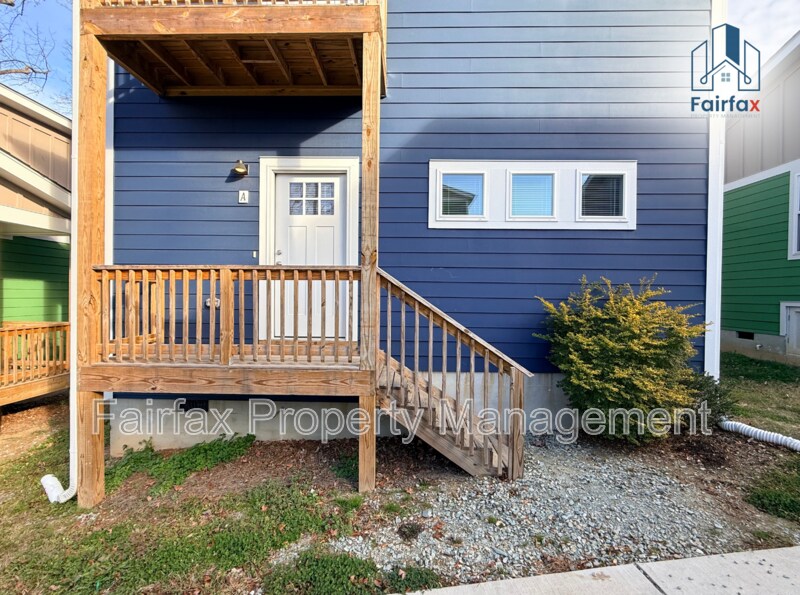 Photo - 2311 Owen St