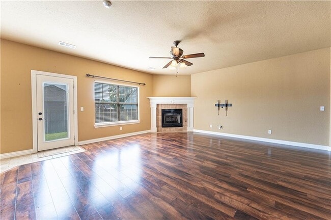 Foto del edificio - 126 S Angus Ln