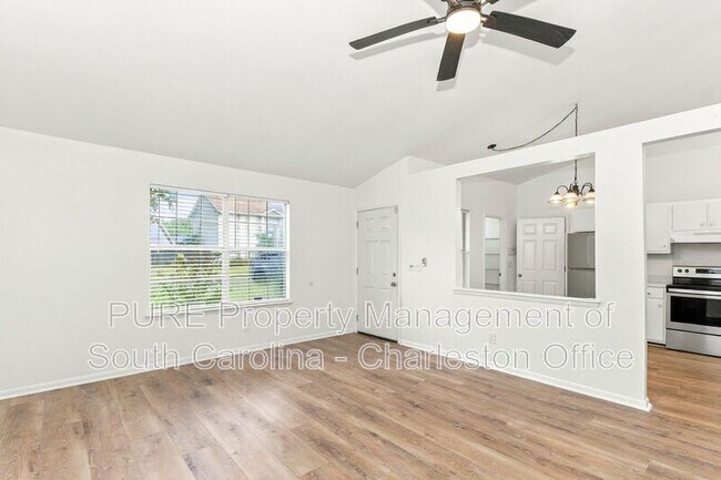 Building Photo - 108 Eaton Way