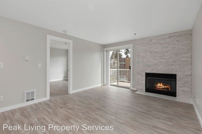Building Photo - 5941 California Ave SW