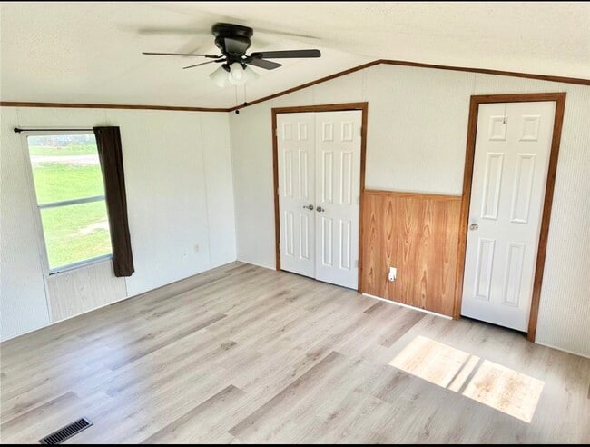 Building Photo - 15607 Atwood Ln