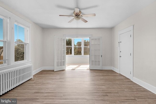 Building Photo - 639 Plymouth Rd