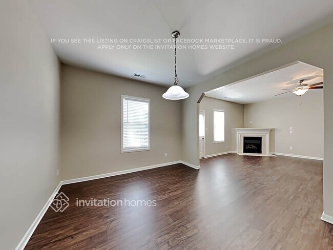 Foto del edificio - 711 Alberta Ct
