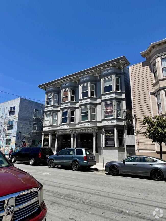 Building Photo - 3154 26th St